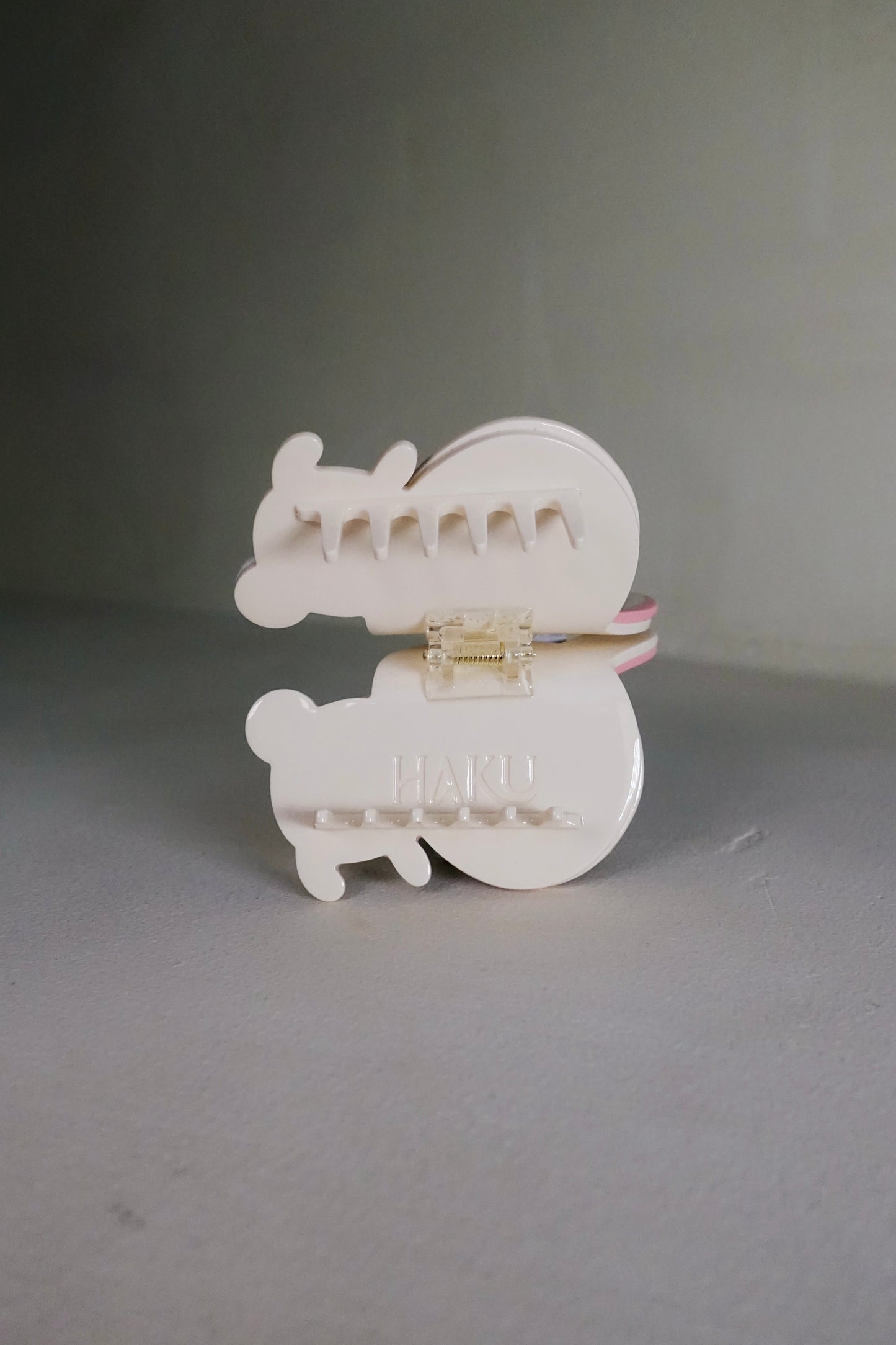 Usa Hair Claw Clip